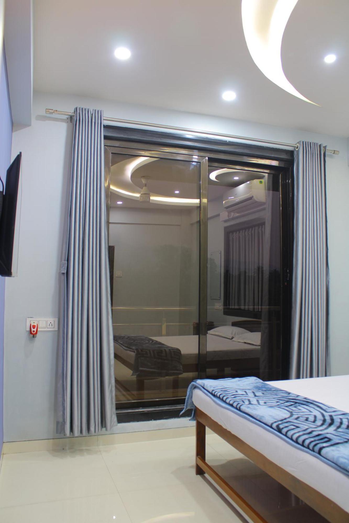 Sukhakarta Holiday Home Alībāg Dış mekan fotoğraf